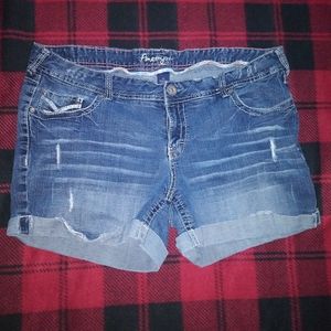 Amethyst denim shorts